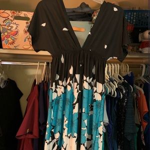 Black/blue/ white dress. Size medium.